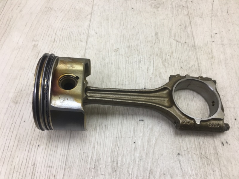 Шатун VOLKSWAGEN JETTA USA 10-17 2012 162 2.5 CBUA 07K198401A Б/У