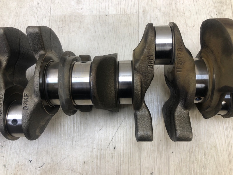 Коленвал JETTA USA 10-17 2012 162 2.5 CBUA