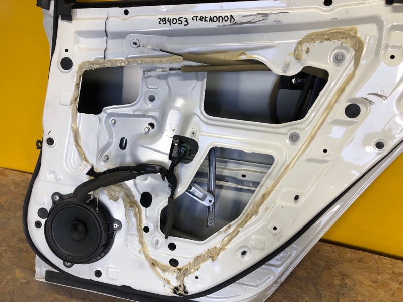 Стеклоподъемник задний правый NISSAN LEAF 18- 82720-3NN0A Б/У