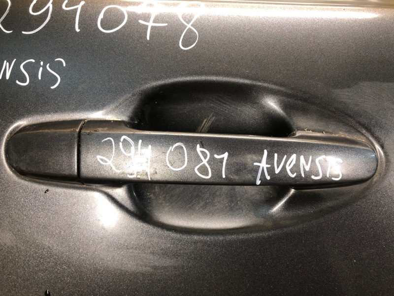 Ручка двери наружная задняя правая TOYOTA AVENSIS 03-08 69211-05903 Б/У