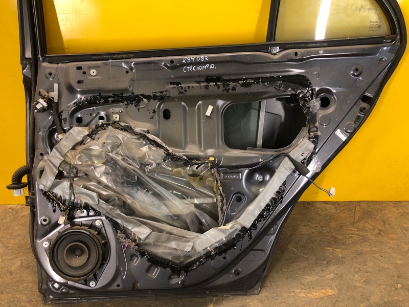 Стеклоподъемник задний правый TOYOTA AVENSIS 03-08 69830-05100 Б/У