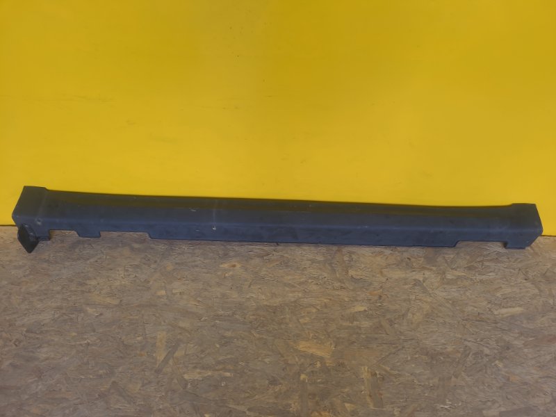 Накладка порога наружная правая KIA NIRO DE 16-22 87754Q4000 Б/У