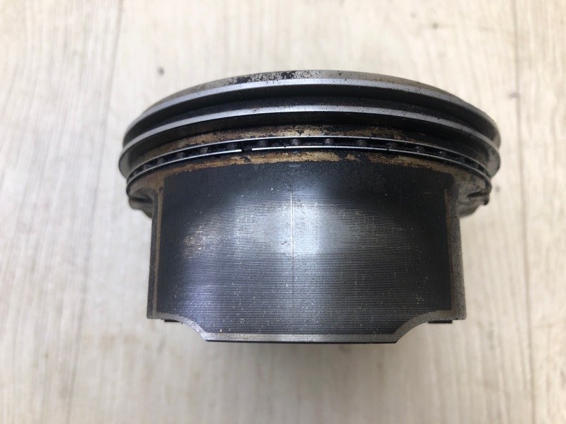 Поршень INFINITI QX56 / TITAN / ARMADA 04-16 Внедорожник VK56DE