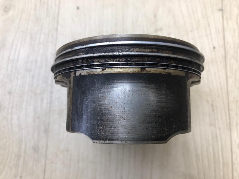 Поршень QX56 / TITAN / ARMADA 04-16 2005 Внедорожник VK56DE