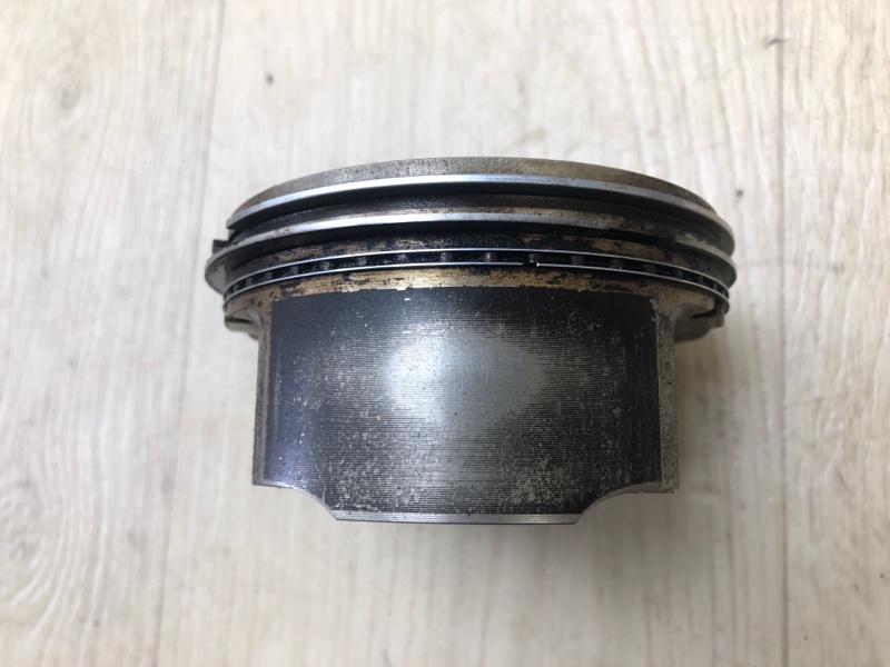 Поршень QX56 / TITAN / ARMADA 04-16 2005 Внедорожник VK56DE