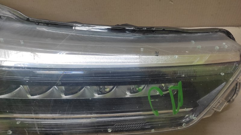 Фара передняя правая ACURA RDX 19-