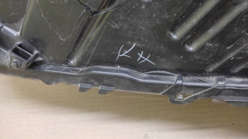 Фара передняя правая RDX 19-