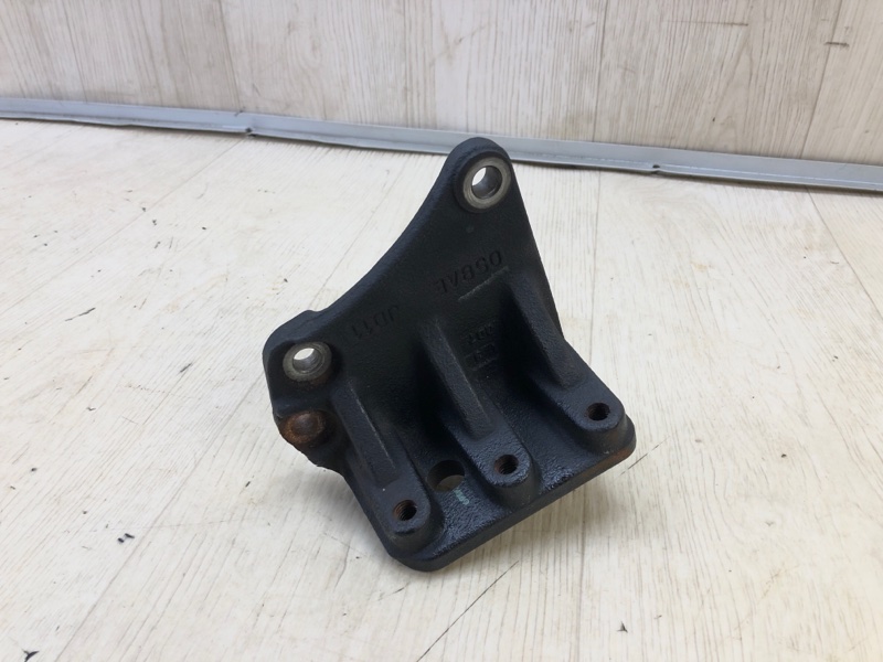 Кронштейн DODGE AVENGER 07-14 2013 JS 2.4 ED3 5171058AE Б/У