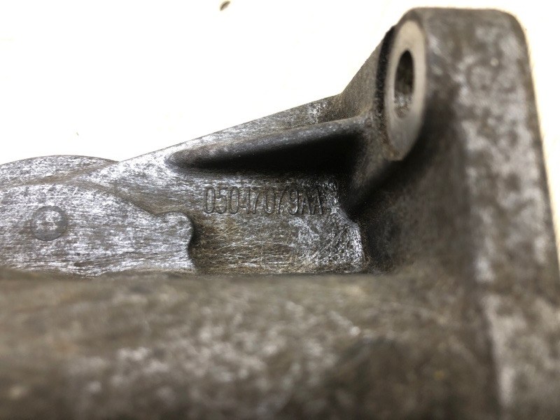 Кронштейн масляного фильтра AVENGER 07-14 2013 JS 2.4 ED3 Кронштейн масляного фильтра AVENGER 07-14 2013 JS 2.4 ED3