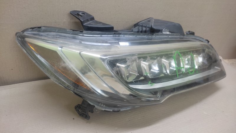 Фара правая RDX 12-19