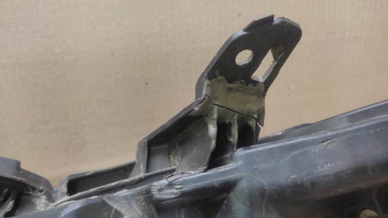 Фара правая RDX 12-19