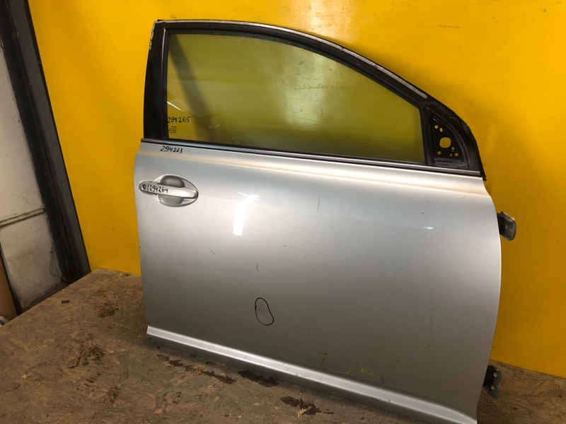 Дверь передняя правая AVENSIS 03-08 Дверь передняя правая AVENSIS 03-08