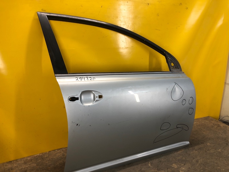 Дверь передняя правая TOYOTA AVENSIS 03-08