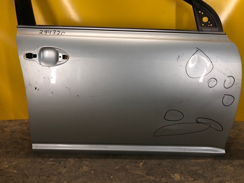 Дверь передняя правая AVENSIS 03-08