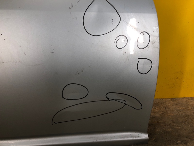 Дверь передняя правая AVENSIS 03-08