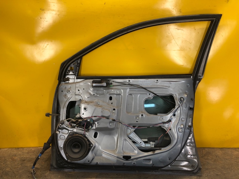 Дверь передняя правая AVENSIS 03-08 Дверь передняя правая AVENSIS 03-08