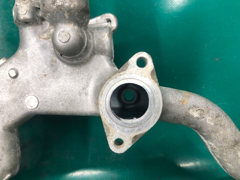 Патрубок системы охлаждения IMPREZA 11-17 2012 GJ 2.0 FB20B