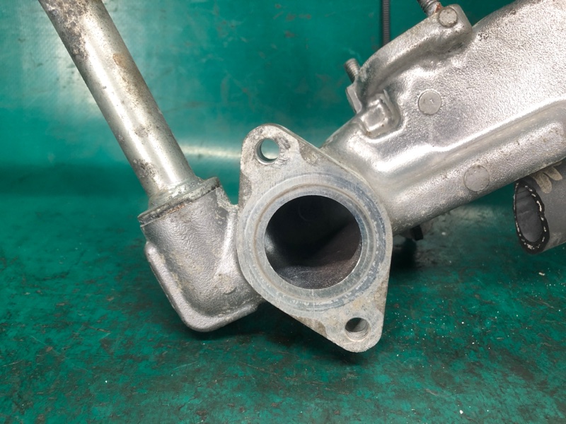 Патрубок системы охлаждения IMPREZA 11-17 2012 GJ 2.0 FB20B