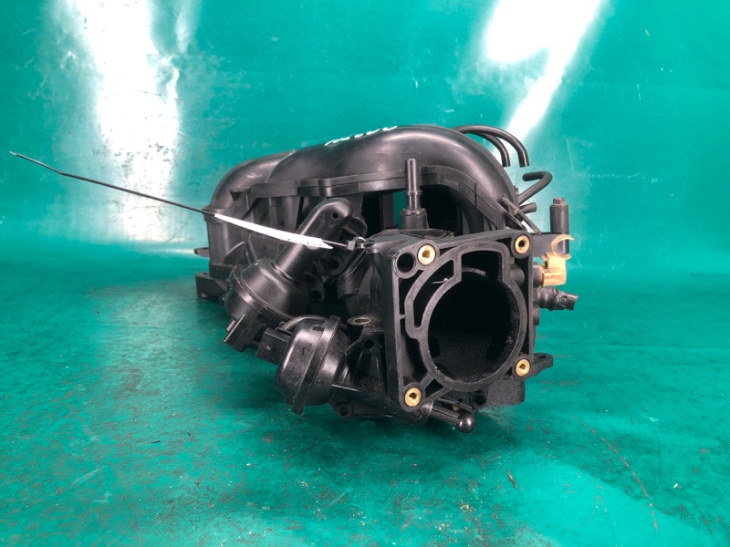 Коллектор впускной 3 BK 03-08 2006 BK 2.3 L3 Коллектор впускной 3 BK 03-08 2006 BK 2.3 L3