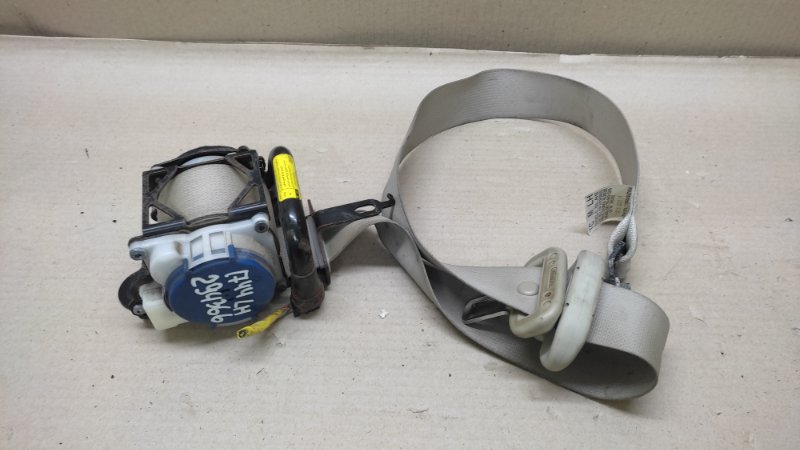 Ремень безопасности левый SUBARU IMPREZA 11-17 2012 GJ 2.0 FB20B 64621FJ010AV Б/У