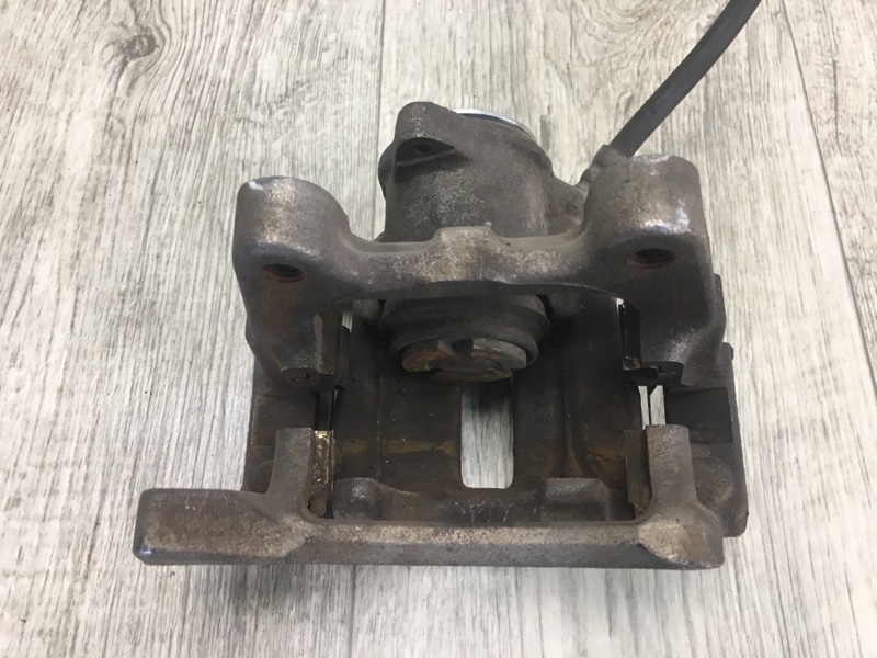 Суппорт тормозной задний правый VOLKSWAGEN PASSAT CC 12-18 Седан 2.0 CBFA