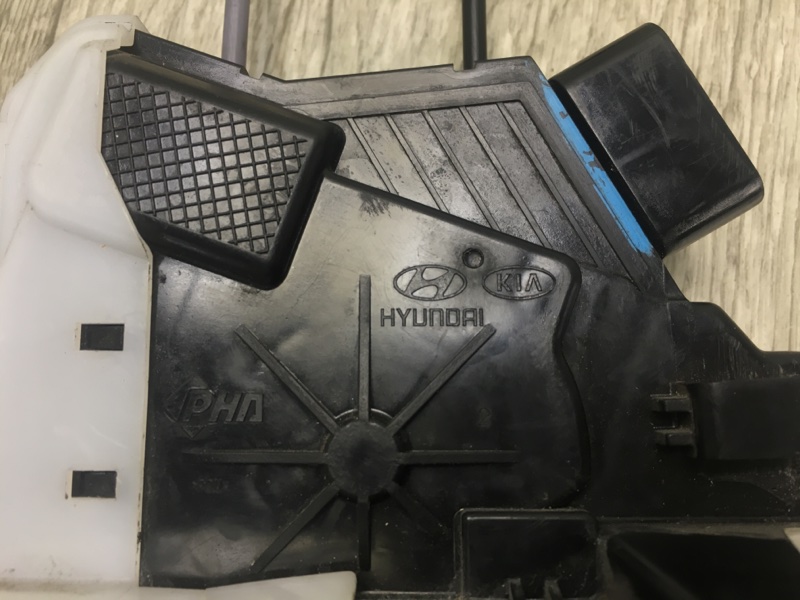 Замок двери задний правый ELANTRA MD 10-15 2012 MD 1.8 G4NB Замок двери задний правый ELANTRA MD 10-15 2012 MD 1.8 G4NB