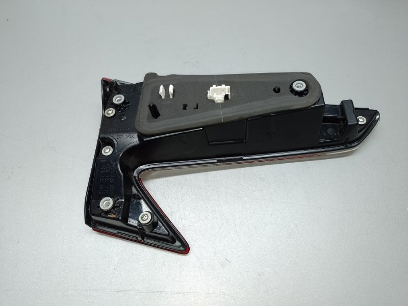 Фонарь внутренний правый RDX 19- 2021 2.0 Фонарь внутренний правый RDX 19- 2021 2.0