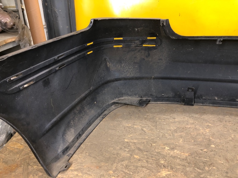 Бампер задний AVENSIS 03-08