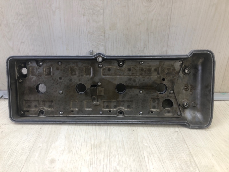 Крышка клапанная SX4 06-13 2.0 J20A