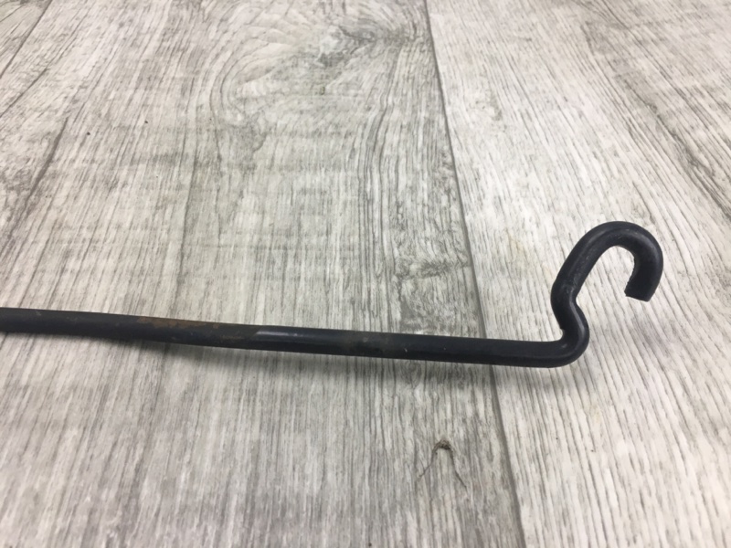 Упор капота TOYOTA TACOMA 05-15 GRN270 4.0 1GRFE