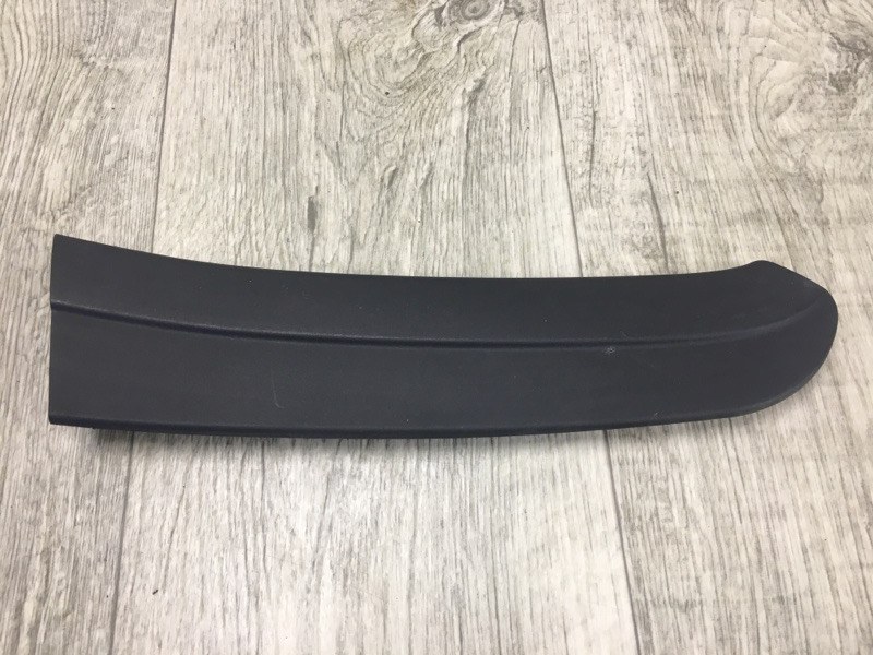 Накладка в салоне правая TOYOTA TACOMA 05-15 2007 GRN270 4.0 1GRFE 67673-04010 Б/У