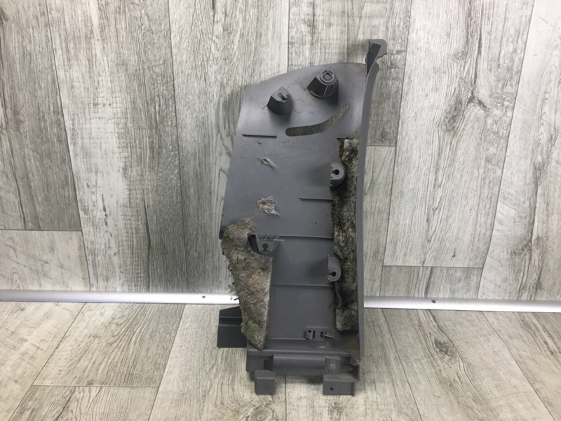 Накладка в салоне правая TACOMA 05-15 2007 GRN270 4.0 1GRFE