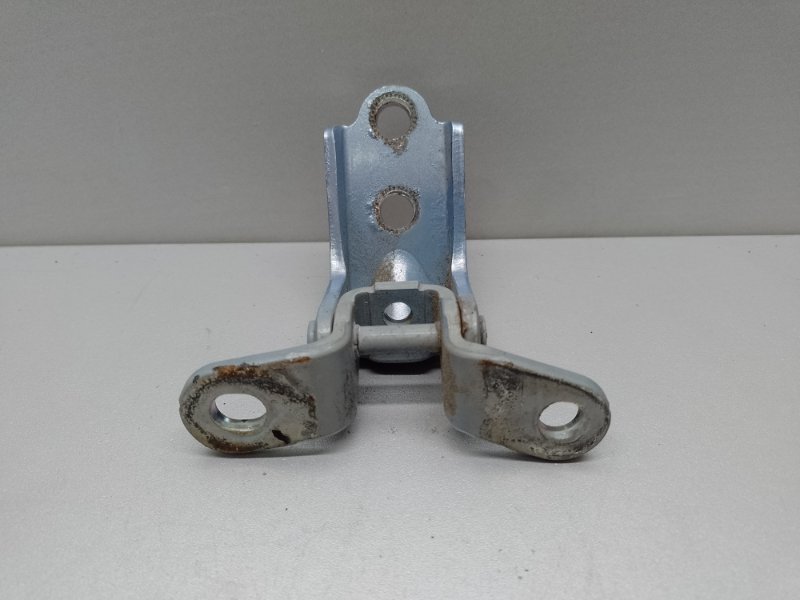 Запчасть петля двери нижняя задняя правая HYUNDAI SONATA YF 10-14 2012 2.4 G4KK 79320-2E000 Б/У Петля двери нижняя задняя правая HYUNDAI SONATA YF 10-14 2012 2.4 G4KK 79320-2E000 Б/У