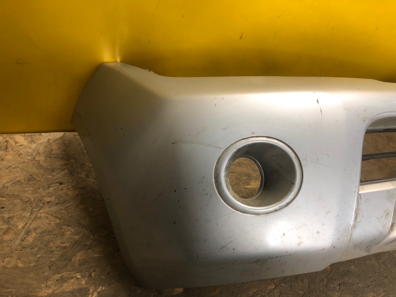 Бампер передний NISSAN NAVARA 04-15