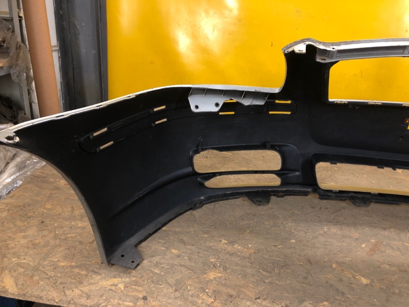 Бампер передний передний AVENSIS 03-08 Бампер передний передний AVENSIS 03-08