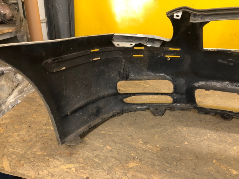 Бампер передний AVENSIS 03-08