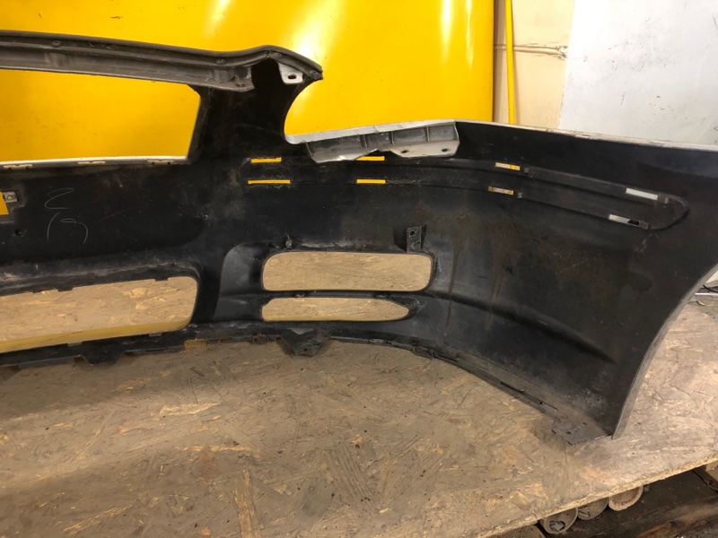 Бампер передний AVENSIS 03-08