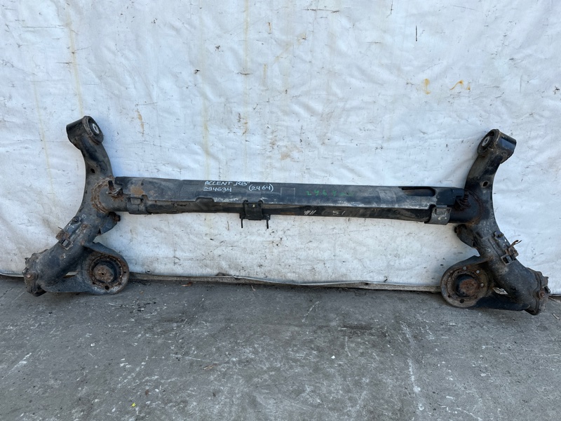 Балка задней подвески HYUNDAI ACCENT RB 10- 2015 1.6 G4FD 55100-1R000 Б/У