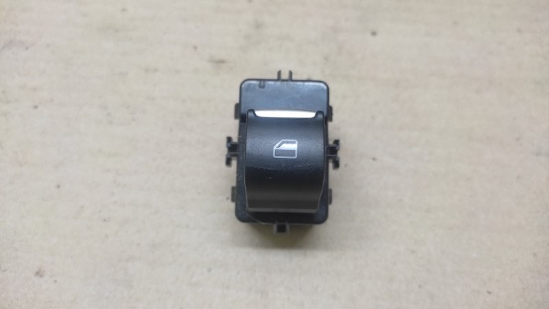 Кнопка стеклоподъемника передняя правая EDGE 15- 2016 C35PDED 3.5L Кнопка стеклоподъемника передняя правая EDGE 15- 2016 C35PDED 3.5L