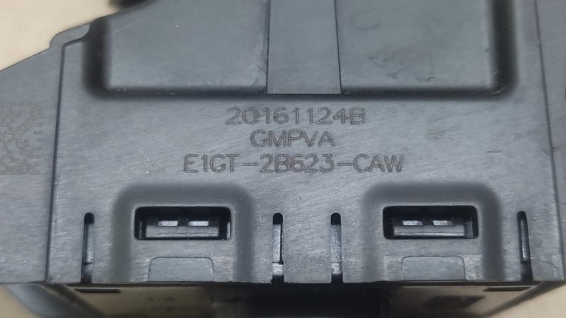 Кнопка стояночного тормоза EDGE 15- 2016 C35PDED 3.5L