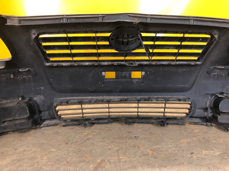 Бампер передний передний AVENSIS 03-08 Бампер передний передний AVENSIS 03-08