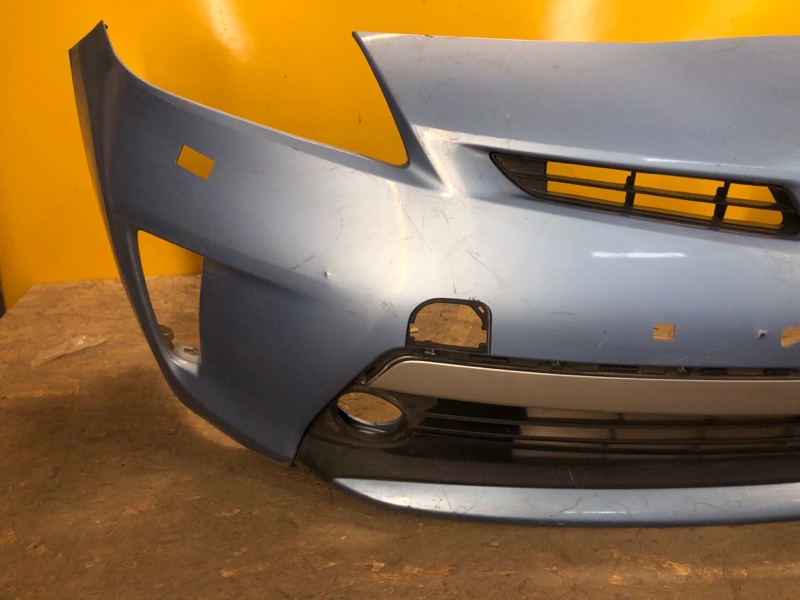 Бампер передний PRIUS - 30 09-17