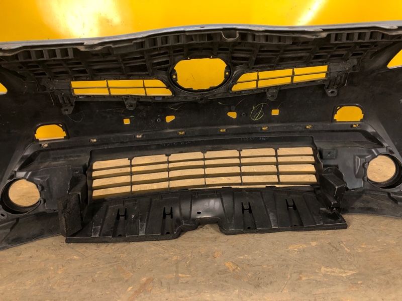 Бампер передний PRIUS - 30 09-17