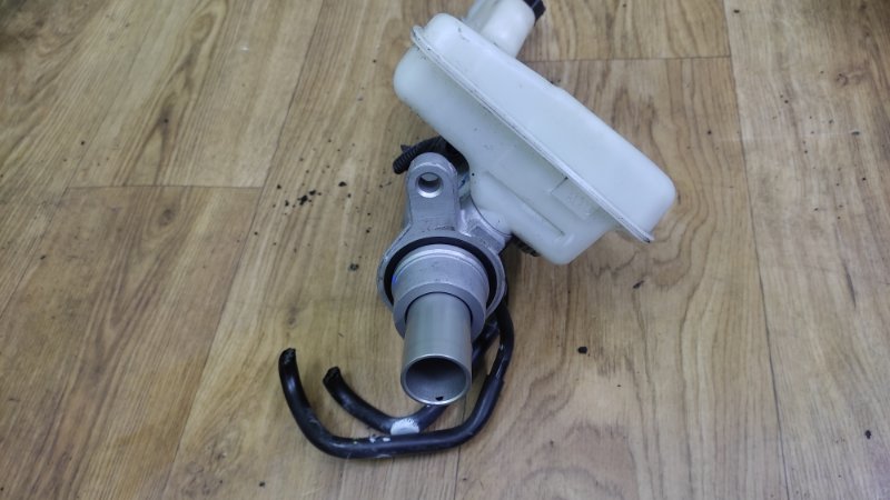 Главный тормозной цилиндр EDGE 15- 2016 C35PDED 3.5L Главный тормозной цилиндр EDGE 15- 2016 C35PDED 3.5L