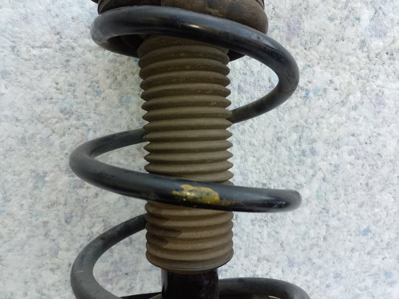 Амортизатор передний левый NISSAN PATHFINDER R52 12-21 3.5 VQ35DE