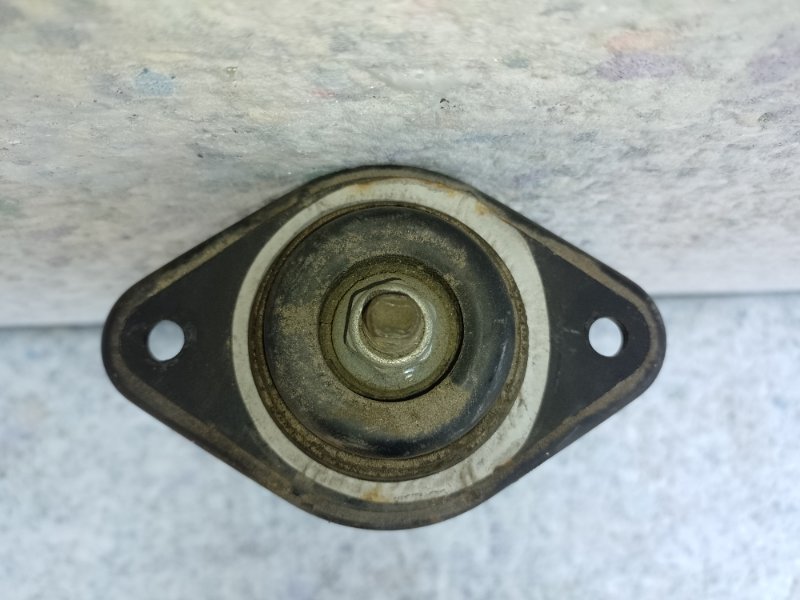 Амортизатор задний PATHFINDER R52 12-21 2013 3.5 VQ35DE