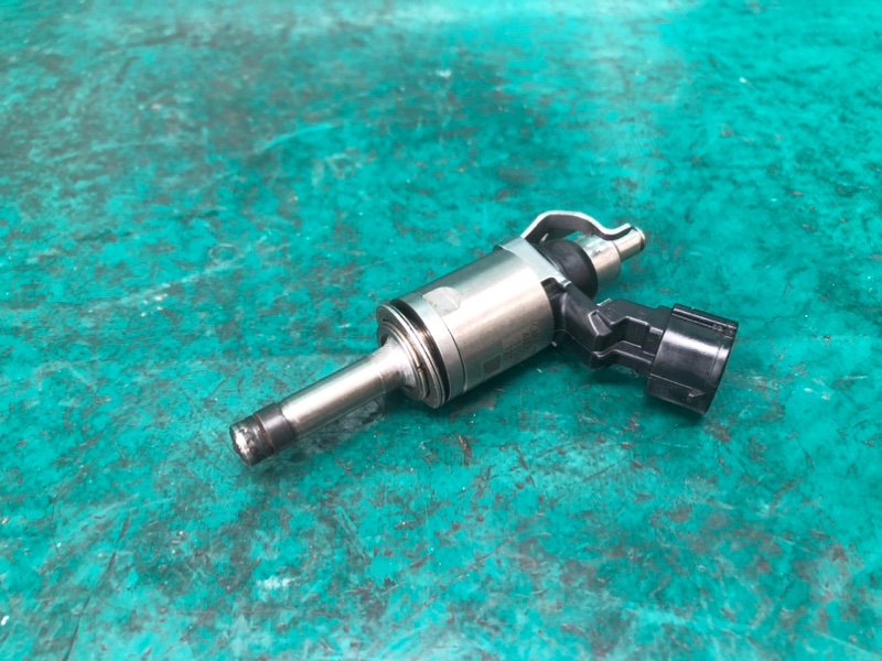 Форсунка топливная FORD FOCUS 10-18 2016 2.0 XQDA CP9Z-9F593-B Б/У