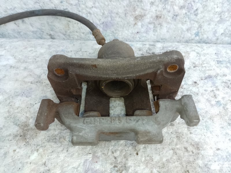 Суппорт тормозной задний правый PATHFINDER R52 12-21 2013 3.5 VQ35DE