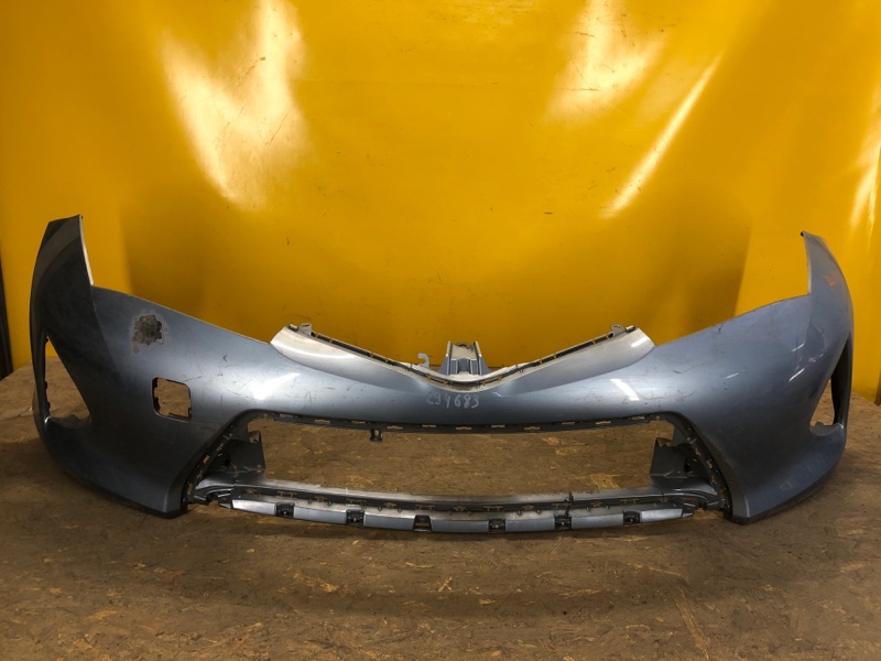 Бампер передний TOYOTA AURIS 13-18 52119-02A20 Б/У