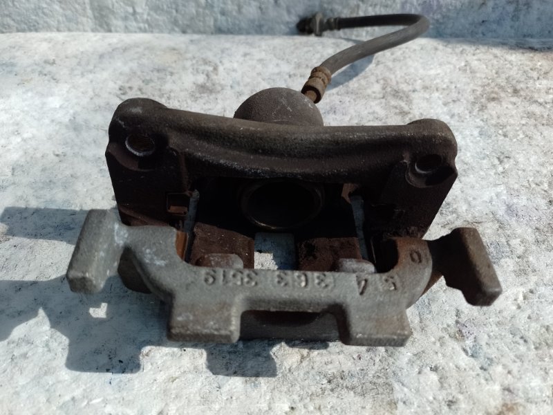 Суппорт тормозной задний левый PATHFINDER R52 12-21 2013 3.5 VQ35DE